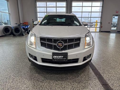 White 2011 Cadillac SRX Performance Collection