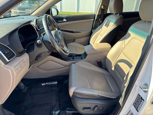 Winter White 2020 Hyundai TUCSON Limited