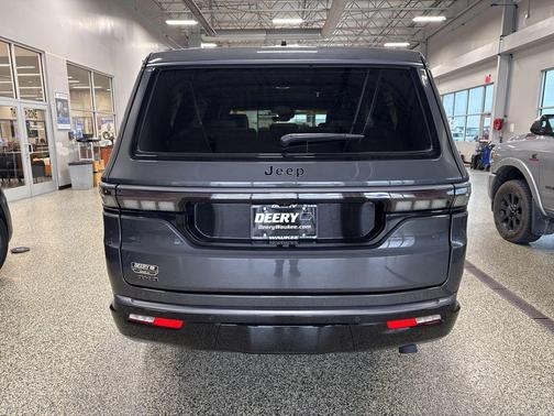 2026 Jeep Grand Wagoneer Limited