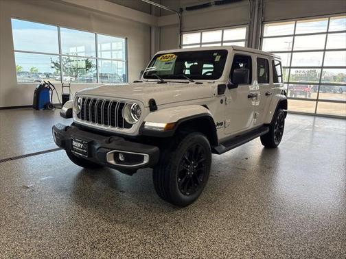 2025 Jeep Wrangler Sahara 4xe