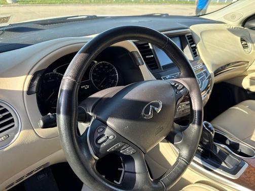 Majestic White 2019 INFINITI QX60 Luxe
