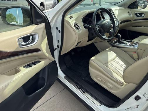 Majestic White 2019 INFINITI QX60 Luxe