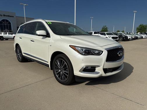 Majestic White 2019 INFINITI QX60 Luxe