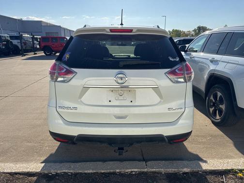 Pearl White 2016 Nissan Rogue SL