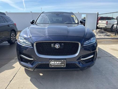 2019 Jaguar F-PACE 30t R-Sport