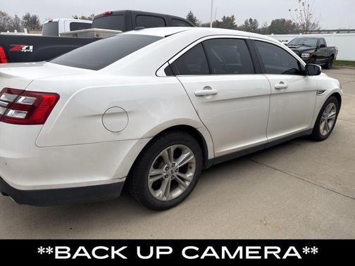 2015 Ford Taurus SEL