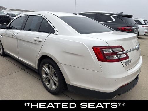 2015 Ford Taurus SEL