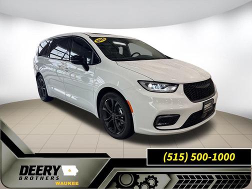 2026 Chrysler Pacifica L