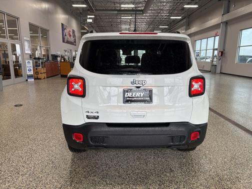 2023 Jeep Renegade Latitude