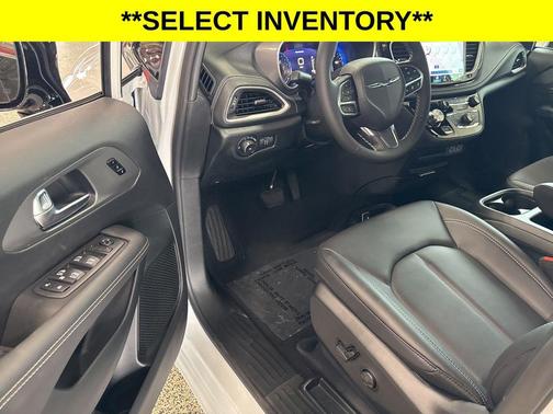 2025 Chrysler Pacifica L