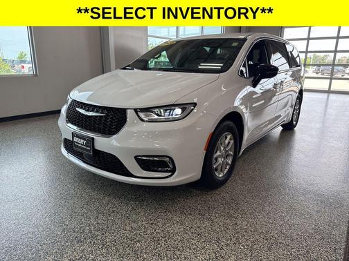 2025 Chrysler Pacifica L