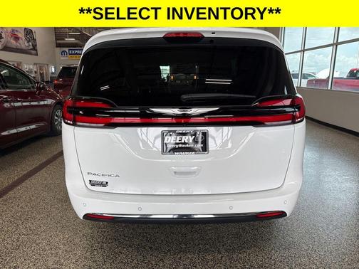 2025 Chrysler Pacifica L