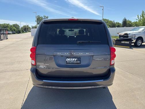 Granite Crystal Metallic Clearcoat 2014 Dodge Grand Caravan AVP/SE