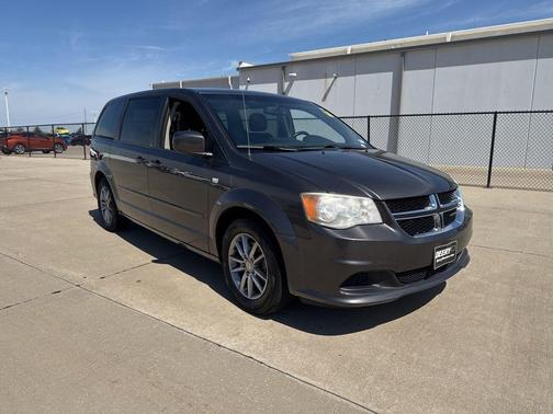 Granite Crystal Metallic Clearcoat 2014 Dodge Grand Caravan AVP/SE