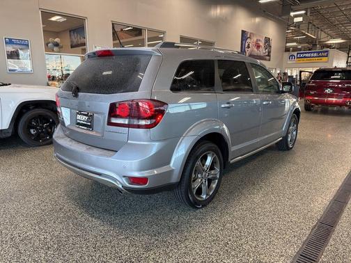 2018 Dodge Journey Crossroad