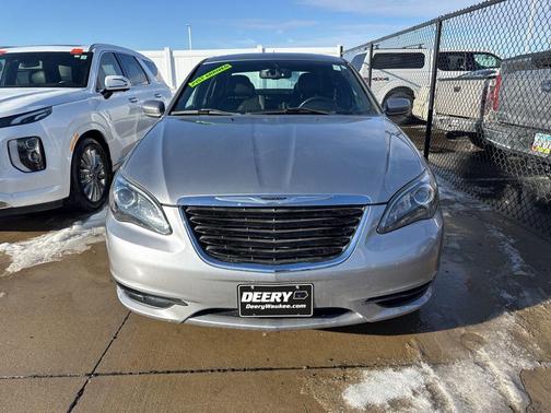 2013 Chrysler 200 Limited