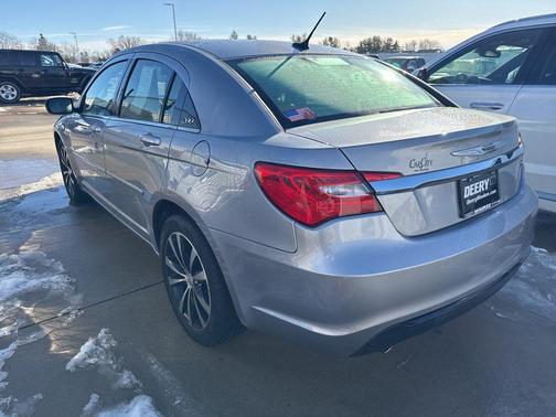 2013 Chrysler 200 Limited