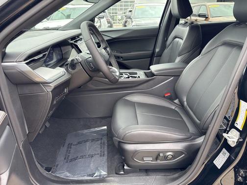 Diamond Black Crystal Pearlcoat 2026 Jeep Cherokee Limited