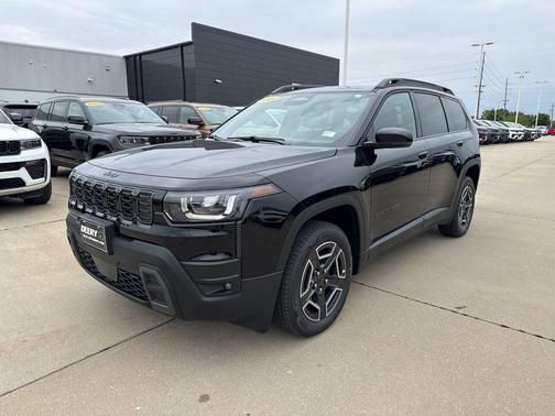 Diamond Black Crystal Pearlcoat 2026 Jeep Cherokee Limited