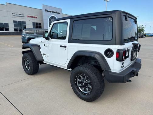 Bright White Clearcoat 2022 Jeep Wrangler Sport S
