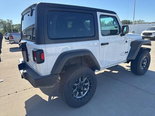 Bright White Clearcoat 2022 Jeep Wrangler Sport S