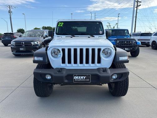 Bright White Clearcoat 2022 Jeep Wrangler Sport S
