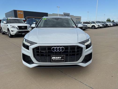 Glacier White 2023 Audi Q8 55 Prestige
