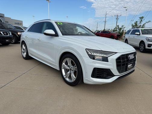Glacier White 2023 Audi Q8 55 Prestige