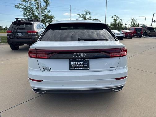 Glacier White 2023 Audi Q8 55 Prestige
