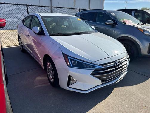 Quartz White Pearl 2020 Hyundai ELANTRA SE