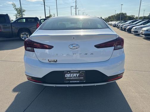 Quartz White Pearl 2020 Hyundai ELANTRA SE
