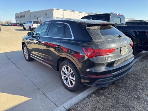 2025 Audi Q3 Premium