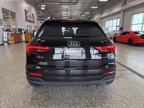 2025 Audi Q3 Premium