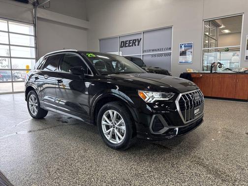 2025 Audi Q3 Premium