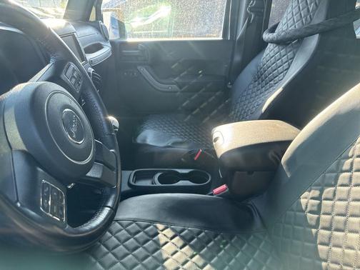 Rhino Clearcoat 2017 Jeep Wrangler Unlimited Unlimited Willys