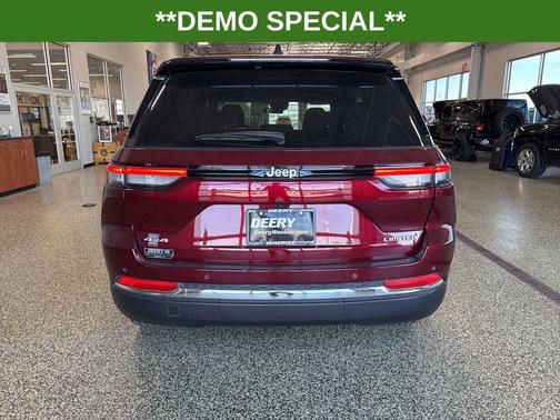 Velvet Red Pearlcoat 2025 Jeep Grand Cherokee Limited