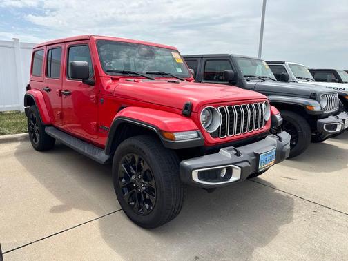 Firecracker Red Clearcoat 2025 Jeep Wrangler 4xe Sahara