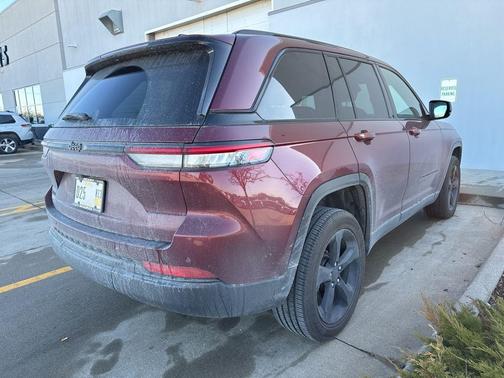 2025 Jeep Grand Cherokee Altitude