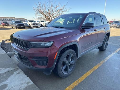 2025 Jeep Grand Cherokee Altitude