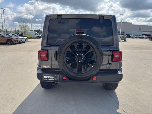 Granite Crystal Metallic Clearcoat 2025 Jeep Wrangler 4xe Sahara