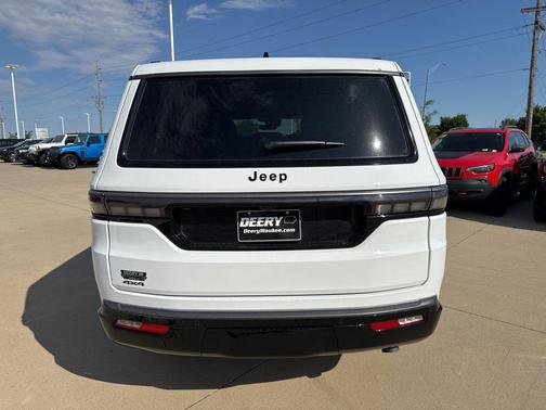 Bright White Clearcoat 2026 Jeep Grand Wagoneer Limited Altitude
