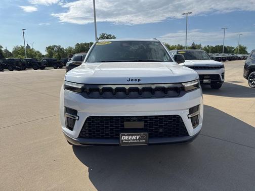 Bright White Clearcoat 2026 Jeep Grand Wagoneer Limited Altitude