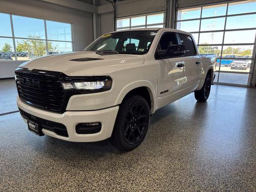 Bright White Clearcoat 2027 RAM 1500 Laramie