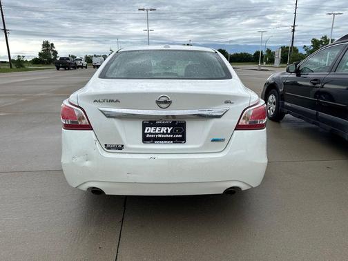 Pearl White Metallic 2013 Nissan Altima 2.5 SL