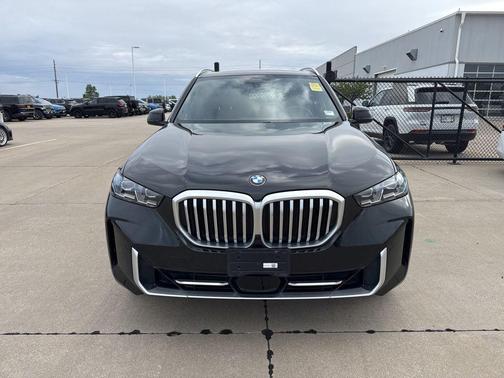 Black Sapphire Metallic 2024 BMW X5 xDrive40i