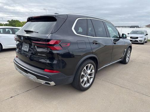 Black Sapphire Metallic 2024 BMW X5 xDrive40i