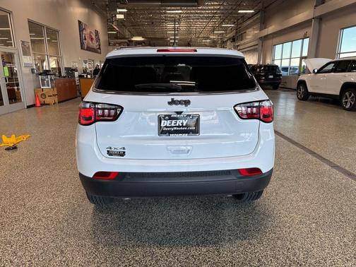 2025 Jeep Compass Sport