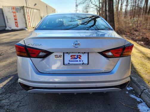 2022 Nissan Altima S FWD