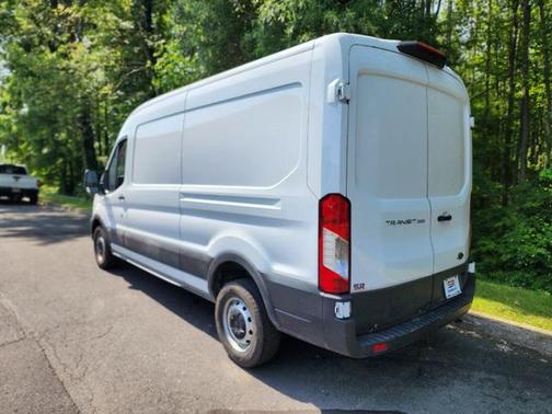2022 Ford Transit-250 Base