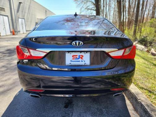 2013 Hyundai SONATA SE